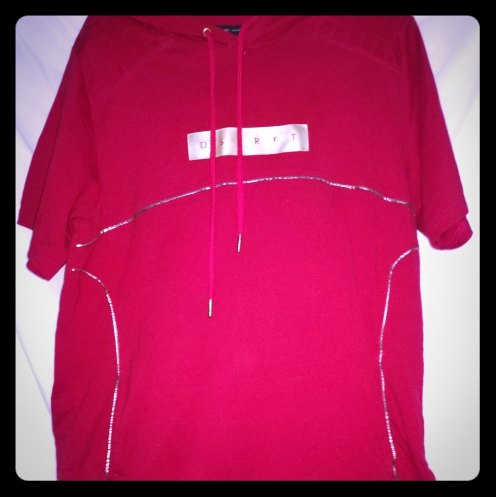 Short sleeve hoodie